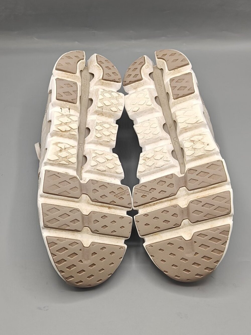 ON CLOUDSWIFT 3 RUNNING SHOES WOMEN'S SIZE 9.5 PEARL FOG 3WD10451020 pre-owned - Picture 10 of 13